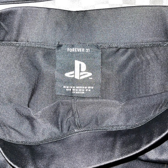 PLAYSTATION x Forever 21 Athletic Set - Picture 15 of 16